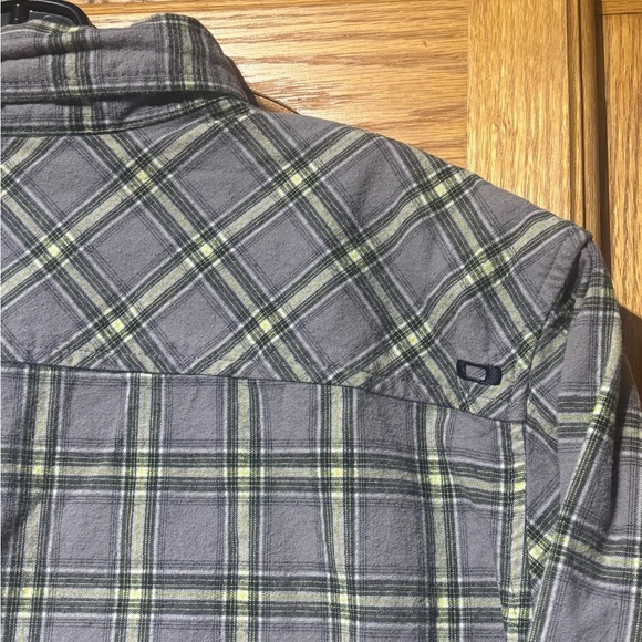 Oakley Plaid Cotton Flannel Button Up Shirt Men’s XL EUC - Picture 4 of 9